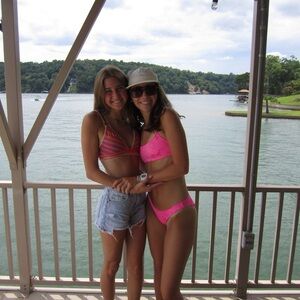 Meet your Posher, Camille